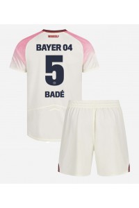 Bayer Leverkusen Loic Bade #5 Babyklær Borte Fotballdrakt til barn 2025-26 Korte ermer (+ Korte bukser)